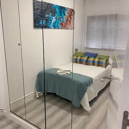 アパート Arquitecto Tioda Ii オビエド